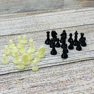 Chess Pieces Set Replacement Game Pieces Black and Ivory‎